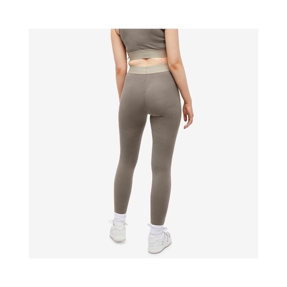 Sold Fear of God ESSENTIALS Women's Sport Leggings Small Desert Taupe New - Picture 2 of 7
